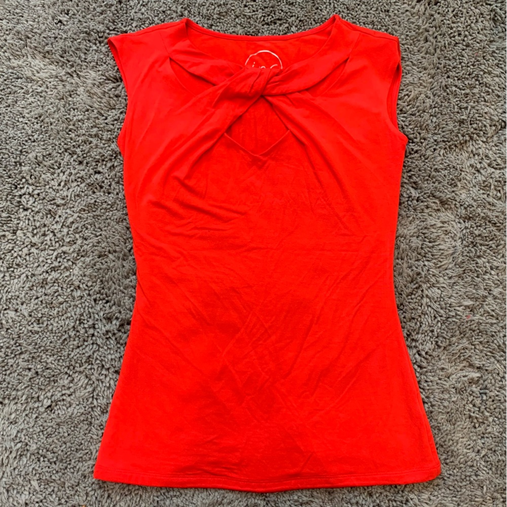 INC sleeveless front cut out twist top